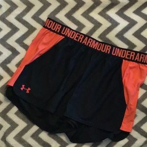 Under Armour running shorts with pockets